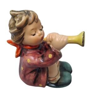 Vintage 1988 Hummel Goebel #391 Boy Sitting w Horn Collectible Ceramic Figurine